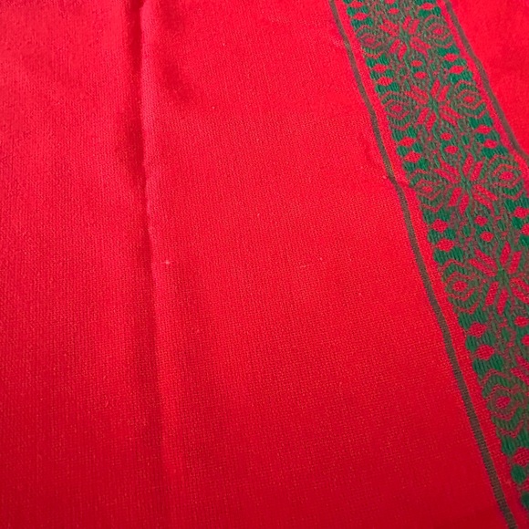 Vintage Embroidered Rectangular Tablecloth 81.5x60 Red Green Christmas Holidays - Picture 11 of 14